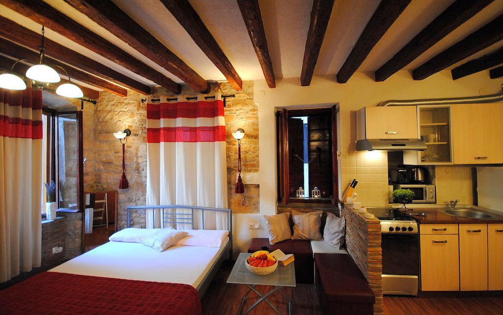 Guesthouse Ancient Stone Rovinj Bagian luar foto
