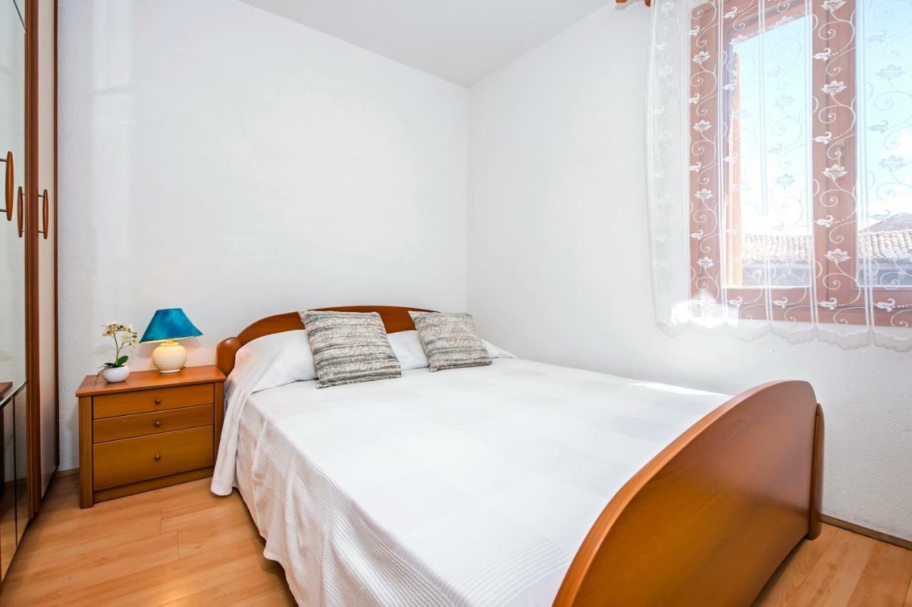 Guesthouse Ancient Stone Rovinj Bagian luar foto