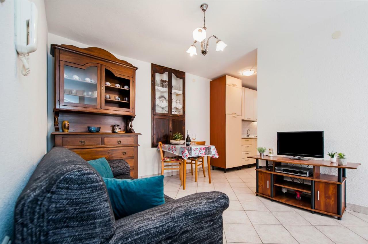 Guesthouse Ancient Stone Rovinj Bagian luar foto