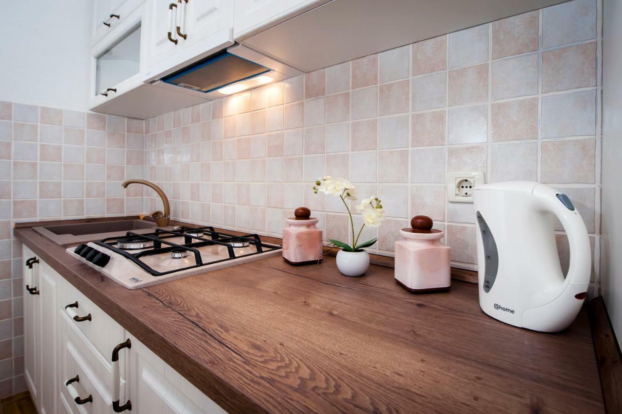 Guesthouse Ancient Stone Rovinj Bagian luar foto